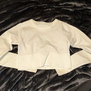 Long sleeve crop top